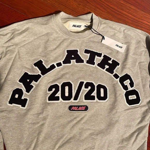 PALACE - Picture 2 of 3